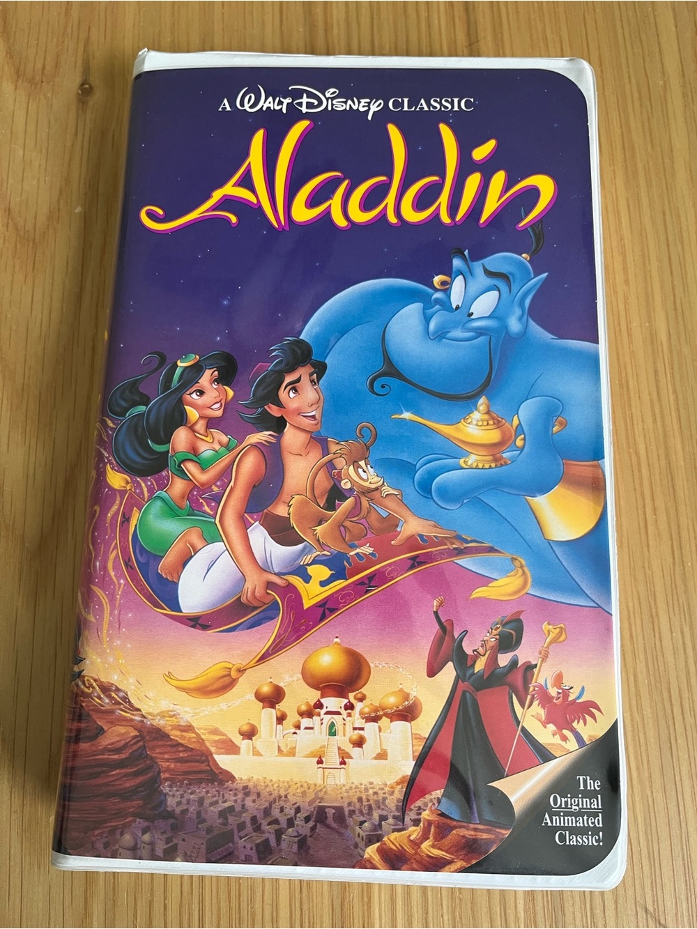 Walt Disney Home Video Classic Aladdin VHS NTSC Hi-Fi Stereo Clamshell Case